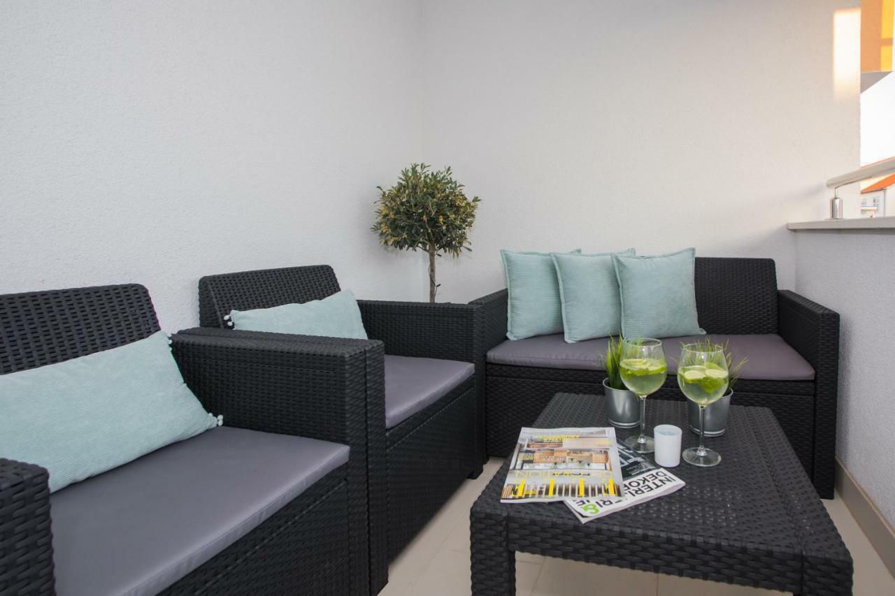 Apartment Luni Primošten Buitenkant foto